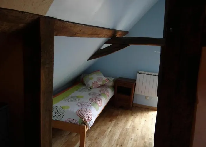 De Charme Au Coeur D'une Petite Cite De Caractere Pres D'une Riviere Et Monuments Historiques - Fr-1-410-237 Nyaraló *